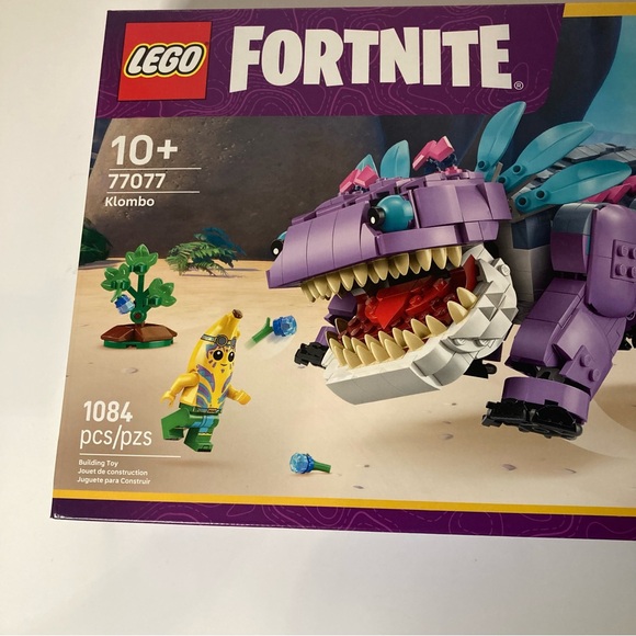 LEGO - Fortnite Klombo Kids Toy Building Set 77077, 1084 Pieces Sealed New Peely - Picture 4 of 13